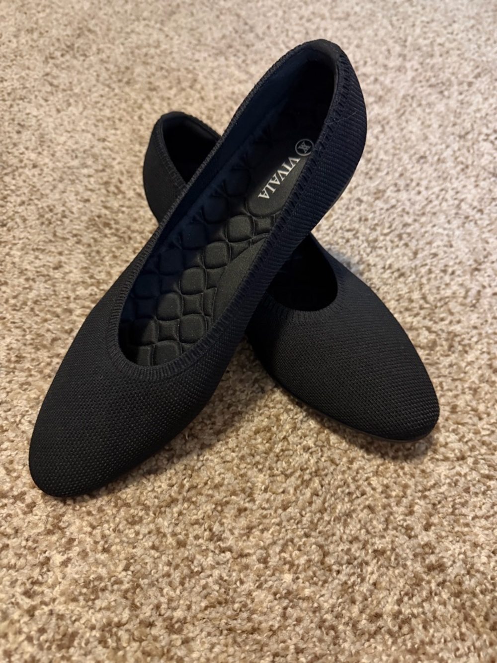 Pointed-Toe Ballet Flats VIVAIA 41 us 10-10.5 Black like new perfect condition